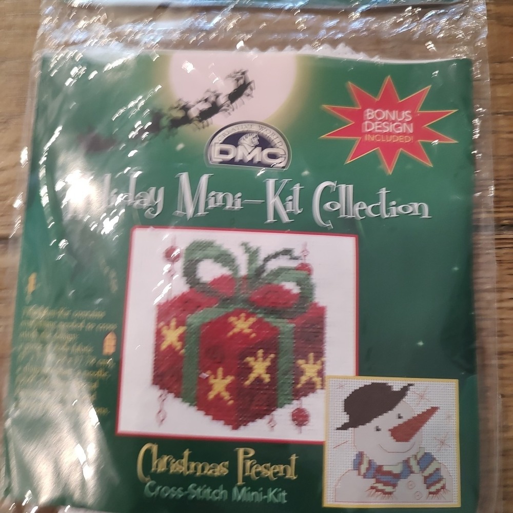 Holiday Mini Collection Cross Stitch Mini Kit Lot Of 3 Angel Present Holly 2006 - Picture 3 of 9